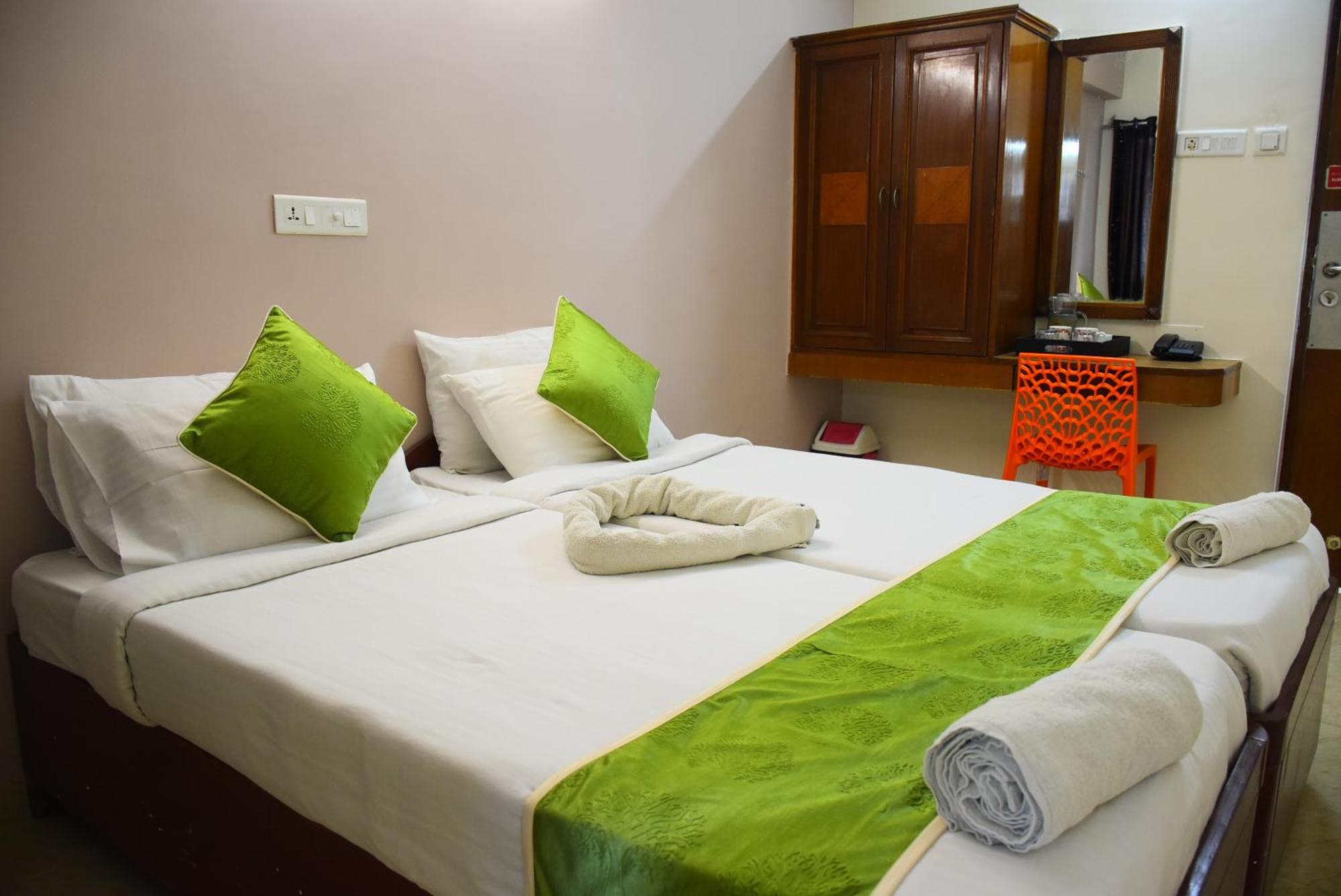 Naksha Tree Hotels Kishore Inn - Koyambedu Chennai Exterior photo